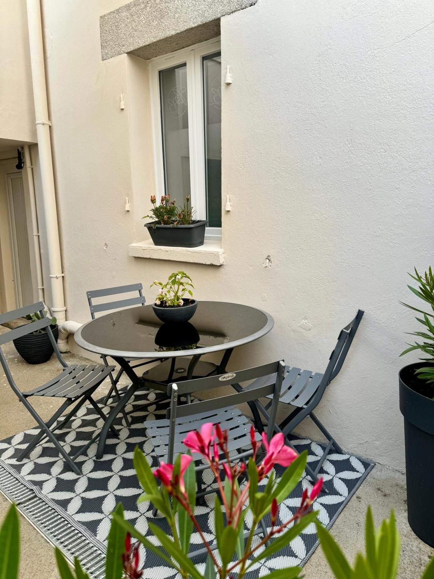 Suite Au Grand Air Chateauneuf-du-Faou Exterior photo